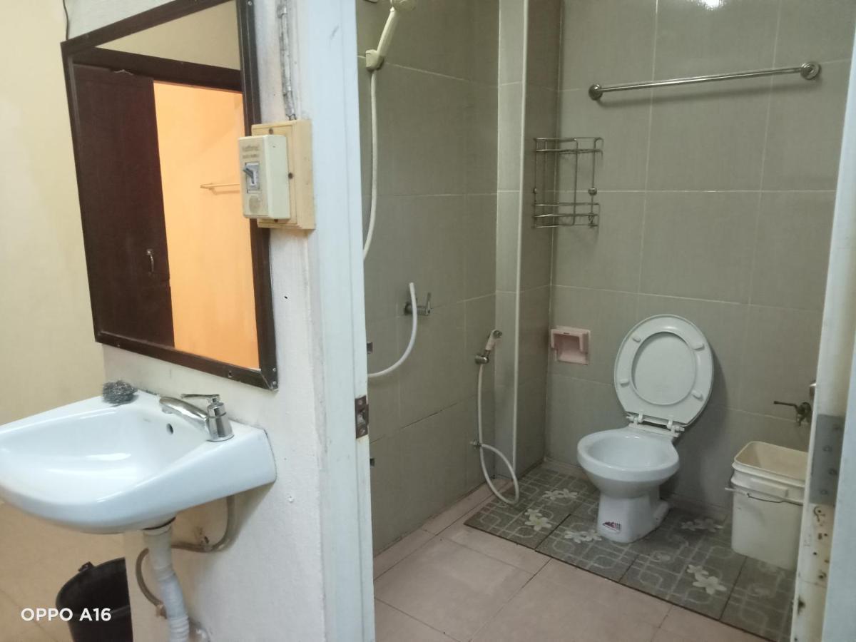 Np Guesthouse Trat Exterior photo